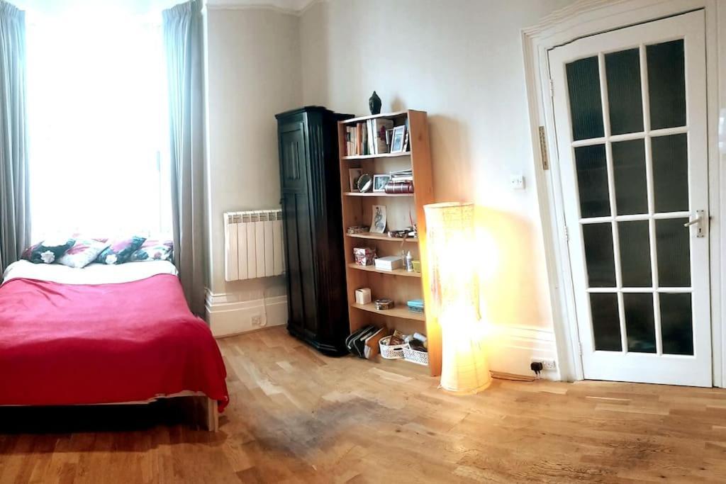 Cosy 1 Bedroom With Garden 2 Min From Seafront Μπράιτον Εξωτερικό φωτογραφία
